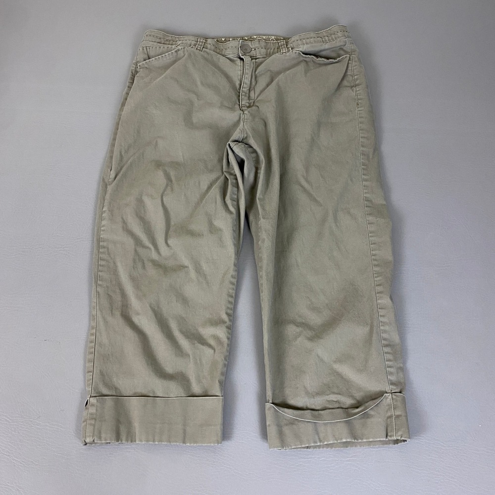 Bandolino Maureen Capri Pants Women's Size 10 Olive Khaki Cropped Cuffed Chino